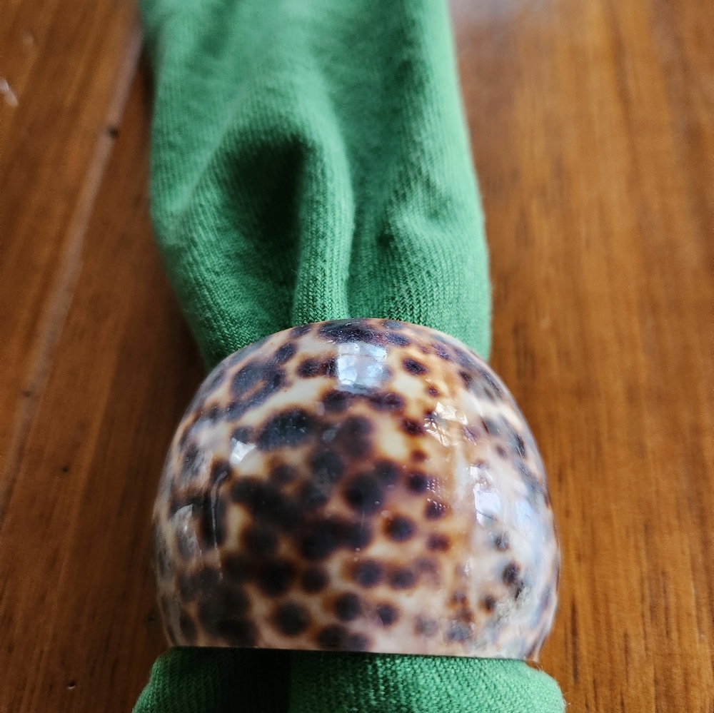 Cowrie Sea Shell Napkin Rings - Picture 5 of 6